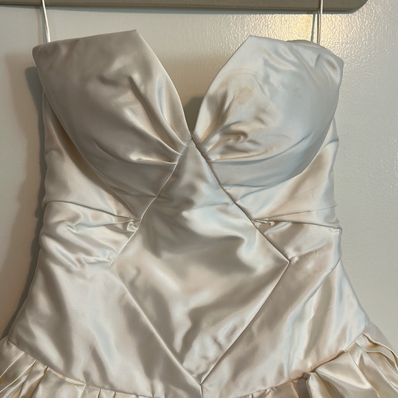 Vintage 80s ANNA MAIER ULLA-MAIJA COUTURE wedding dress. Size 6 - Picture 2 of 12